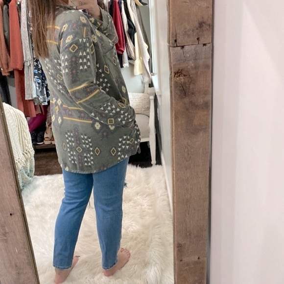 Fantastic Fawn boho long sleeve top size Medium - Picture 4 of 10